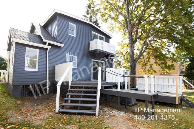 Building Photo - Beautiful 2-Bedroom Home in Cleveland Avai...