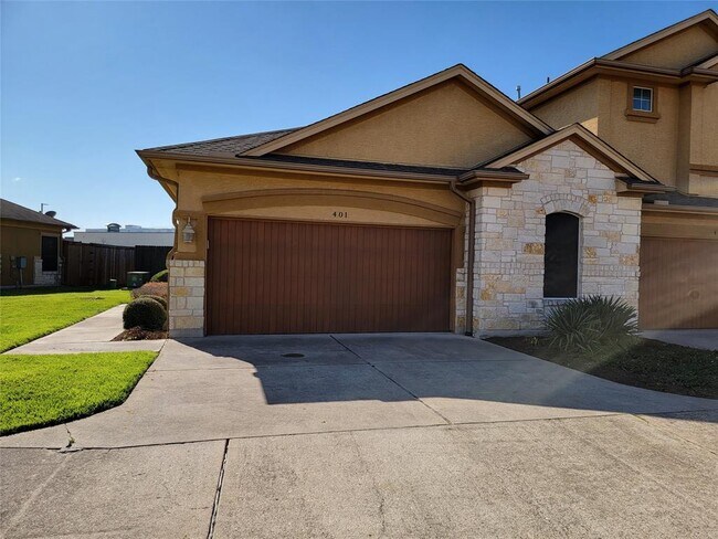 Foto del edificio - 2210 Onion Creek Pkwy