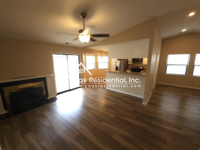 Building Photo - 4 br, 2 bath House - 4537 Fox Valley Circle