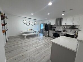 Building Photo - 3584 Hawk Dr