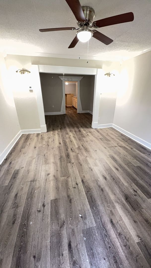 Building Photo - Very Nice Newly Renovated Home in U of M Area