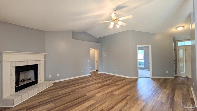 Foto del edificio - 3131 Windjammer Ct