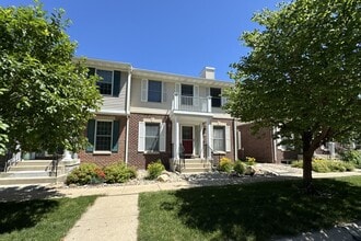 Building Photo - 2723 Hampton St