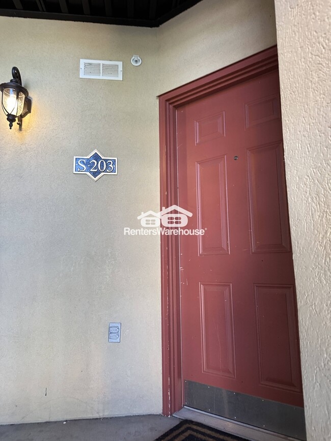 Building Photo - 1202 W 110 N