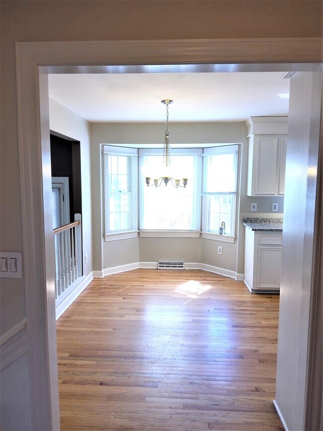 Building Photo - 110 Proprietors Ln