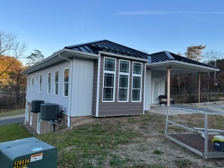 Primary Photo - 199 Woods Edge Rd