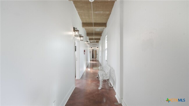 Foto del edificio - 222 Losoya St