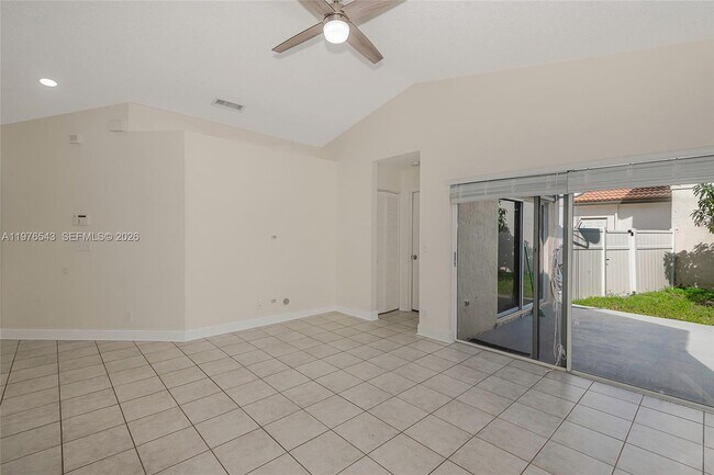 Foto del edificio - 17925 SW 10th Ct