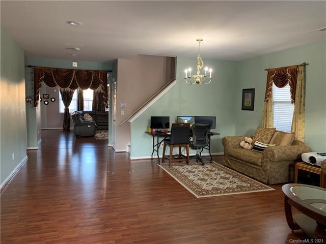 Building Photo - 7619 Carrington Forest Ln