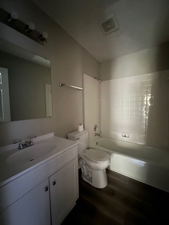 Building Photo - 3601 Daughtridge Dr