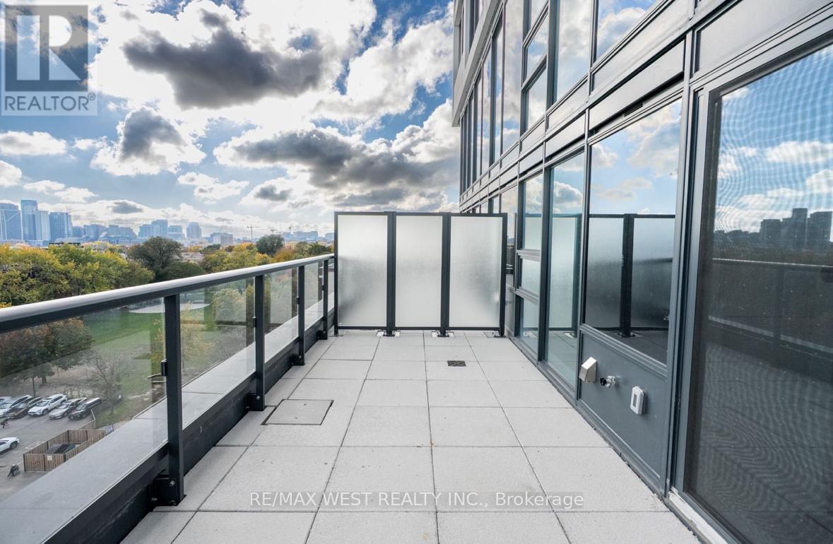 Building Photo - 115 Denison Ave