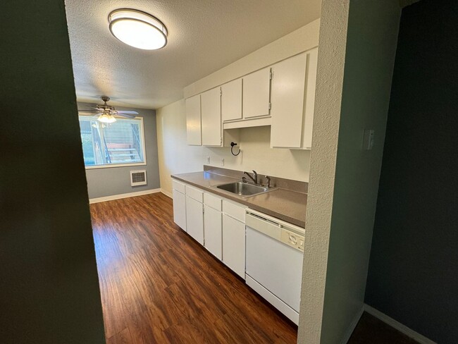 Interior Photo - Village Monroe Apartments