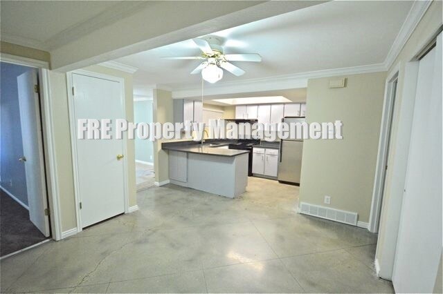 Foto del edificio - 269 E Hill Ave