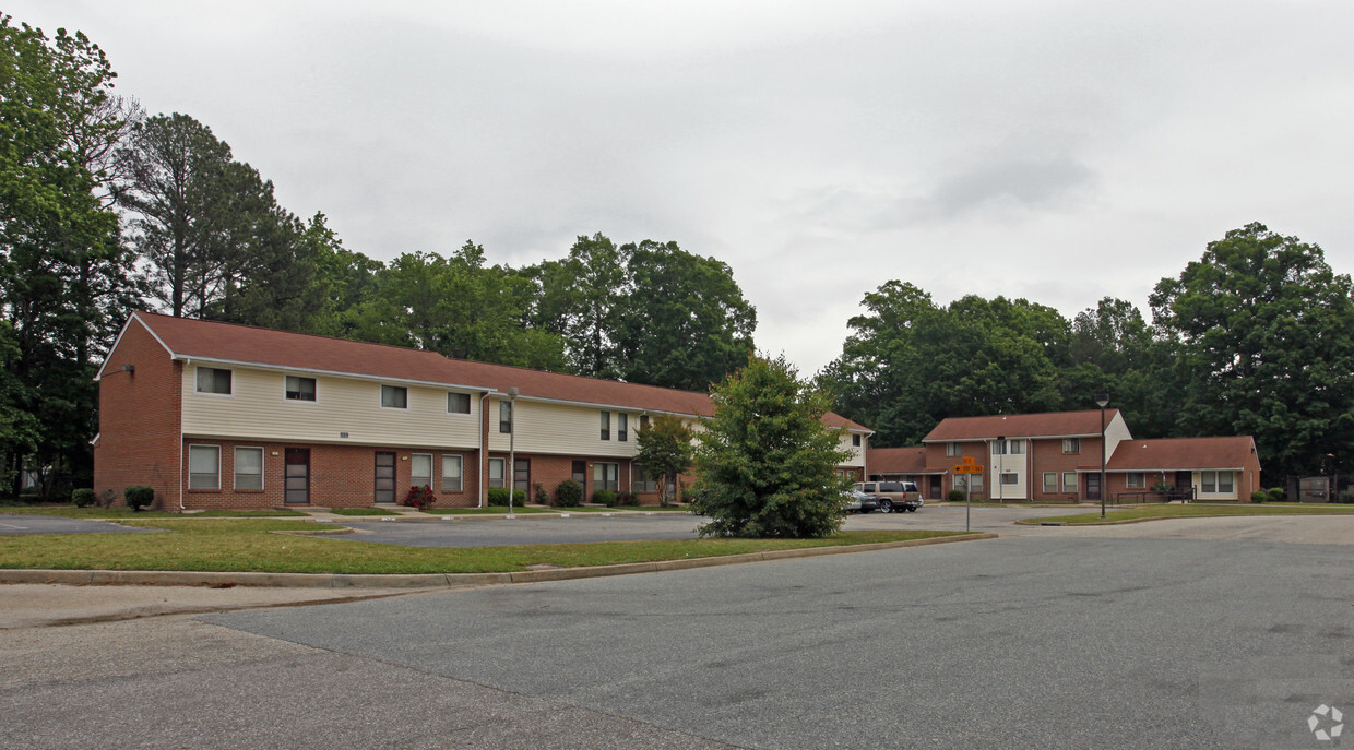 Foto del edificio - Oyster Point Apartments