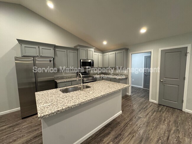 Building Photo - 6850 Stirrup Ln