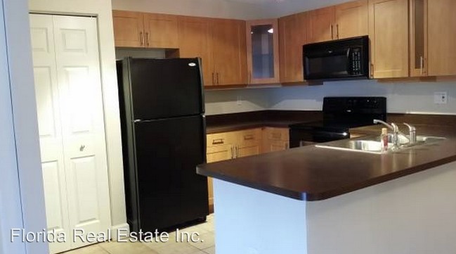 Building Photo - 5568 Baywater Dr