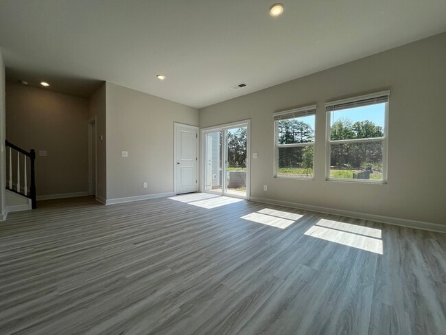 Building Photo - 1716 Braemar Vlg Dr