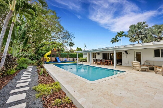 Foto del edificio - 6440 SW 63rd Terrace