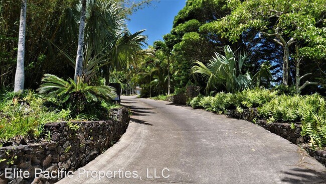 Foto del edificio - 3 br, 3 bath House - 475 Kaukini Place