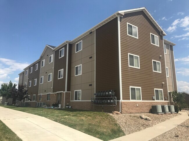Building Photo - 3113 17th Ave W