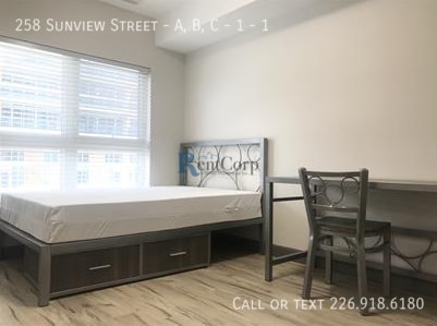 Building Photo - 258 Sunview St