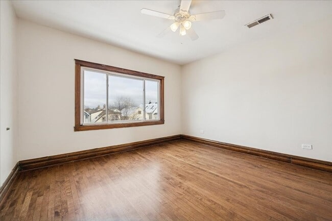 Foto del edificio - McLean