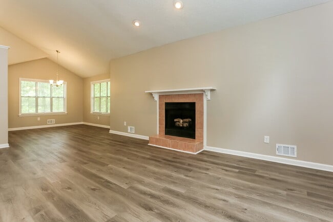 Foto del edificio - 40 Woodberry Ct