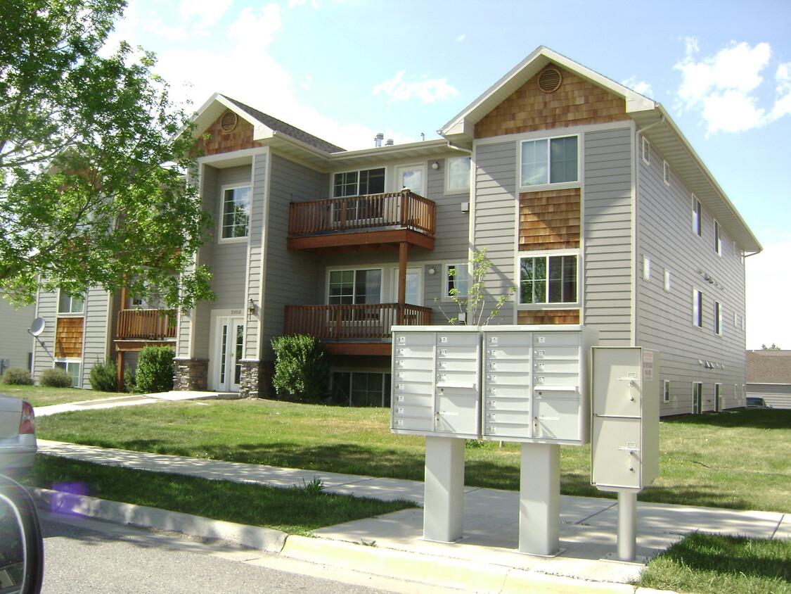 Primary Photo - Great location, nice condo
