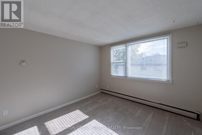 Photo du bâtiment - 101 CARTWRIGHT St