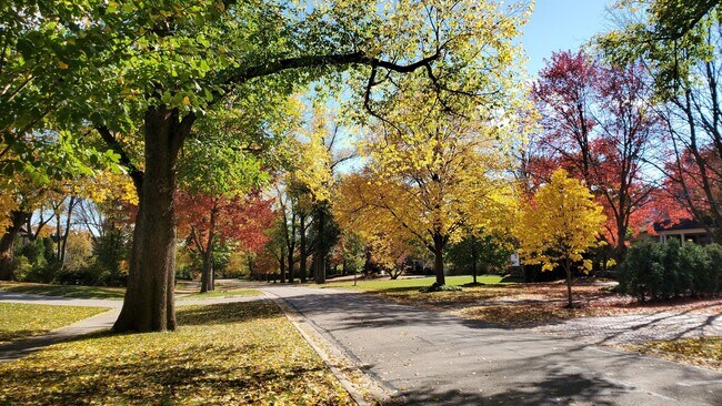 Foto del edificio - 995 Cleveland Rd