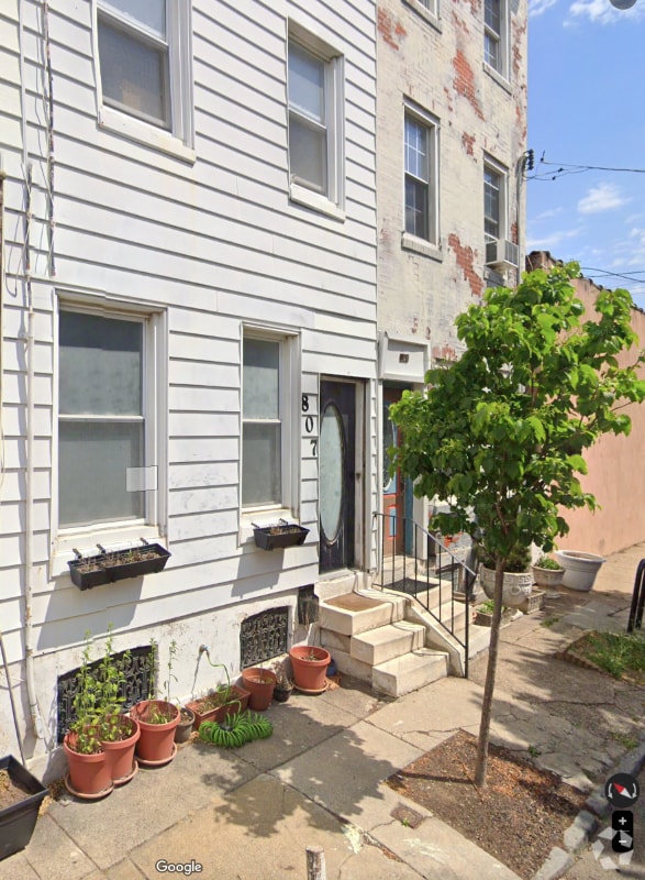 Building Photo - 807 Alter St
