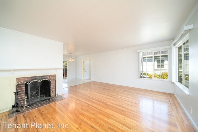 Building Photo - 2 br, 2 bath House - 1335 Keoncrest Ave