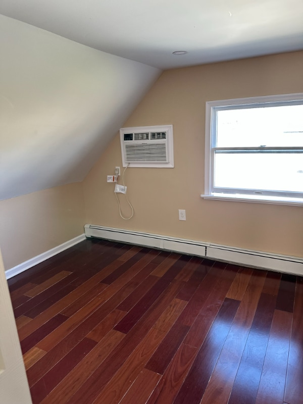 Photo - 43 Russett Ln House