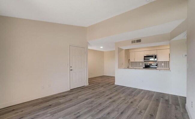 Foto del edificio - MODERN 1 BED 1 BATH CONDO AT COPPER SANDS!