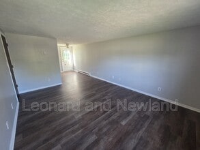 Building Photo - 212 Patricia Dr Building Photo - 212 Patricia Dr