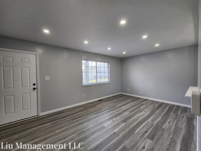 Foto del edificio - 3708 Dorval Pl