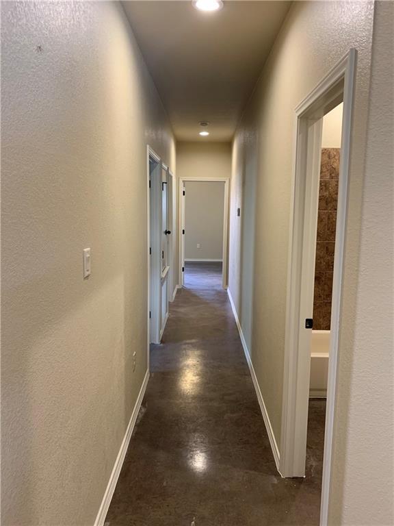 Foto del edificio - 379 Joanne Lp