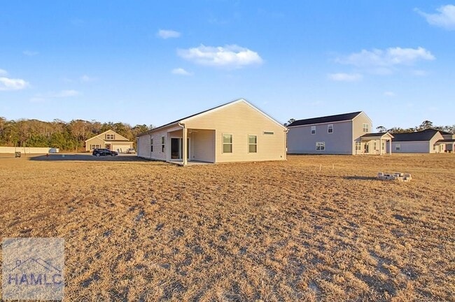 Building Photo - 68 Blueberry Ct NE