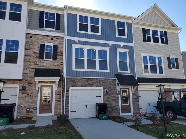 Building Photo - 583 Rivanna Hl Rd