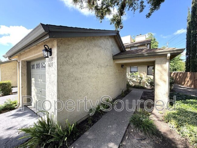 Foto del edificio - 1633 Porter Way