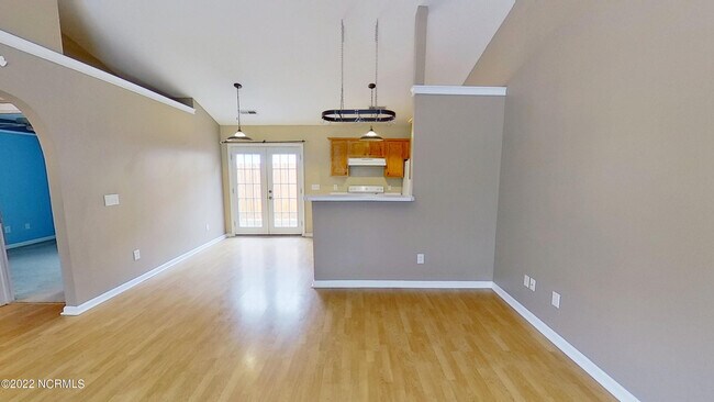 Building Photo - 811 Grathwol Dr