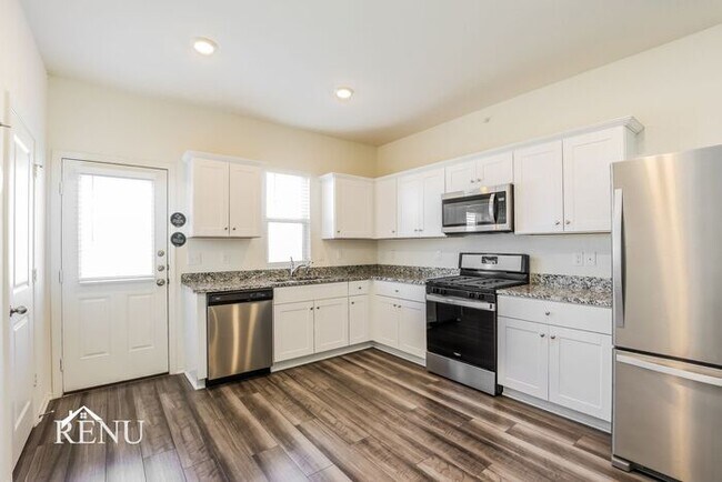 Foto del edificio - 5111 Firefly Hls