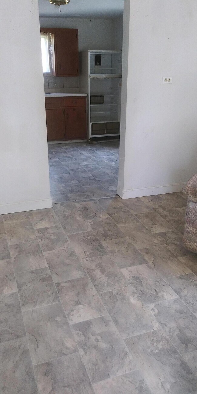 828 E Jackson St, Piggott, AR 72454 House for Rent in Piggott, AR