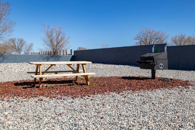 Área de parrillas - Vista Alegre Apartments