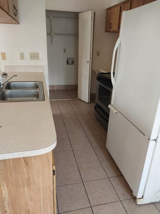 37826 15th Ave, Zephyrhills, FL 33542 Room for Rent in Zephyrhills