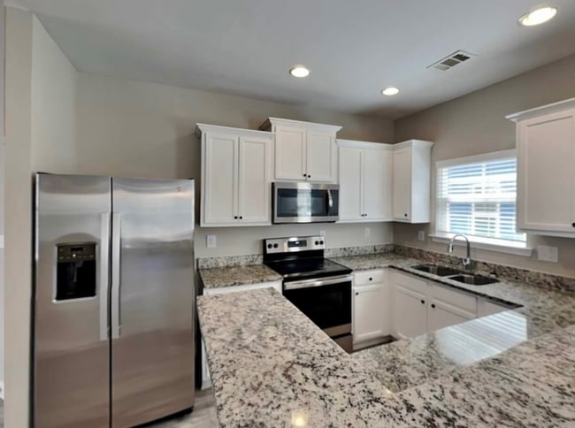 Building Photo - 1808 Laurel Green Way