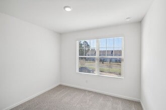 Building Photo - 505 Campeche Dr
