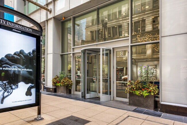 Foto del edificio - 8 E Randolph St