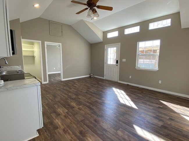 Building Photo - 7616 TX-171