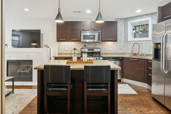 Foto del edificio - 805 W Bradley Pl